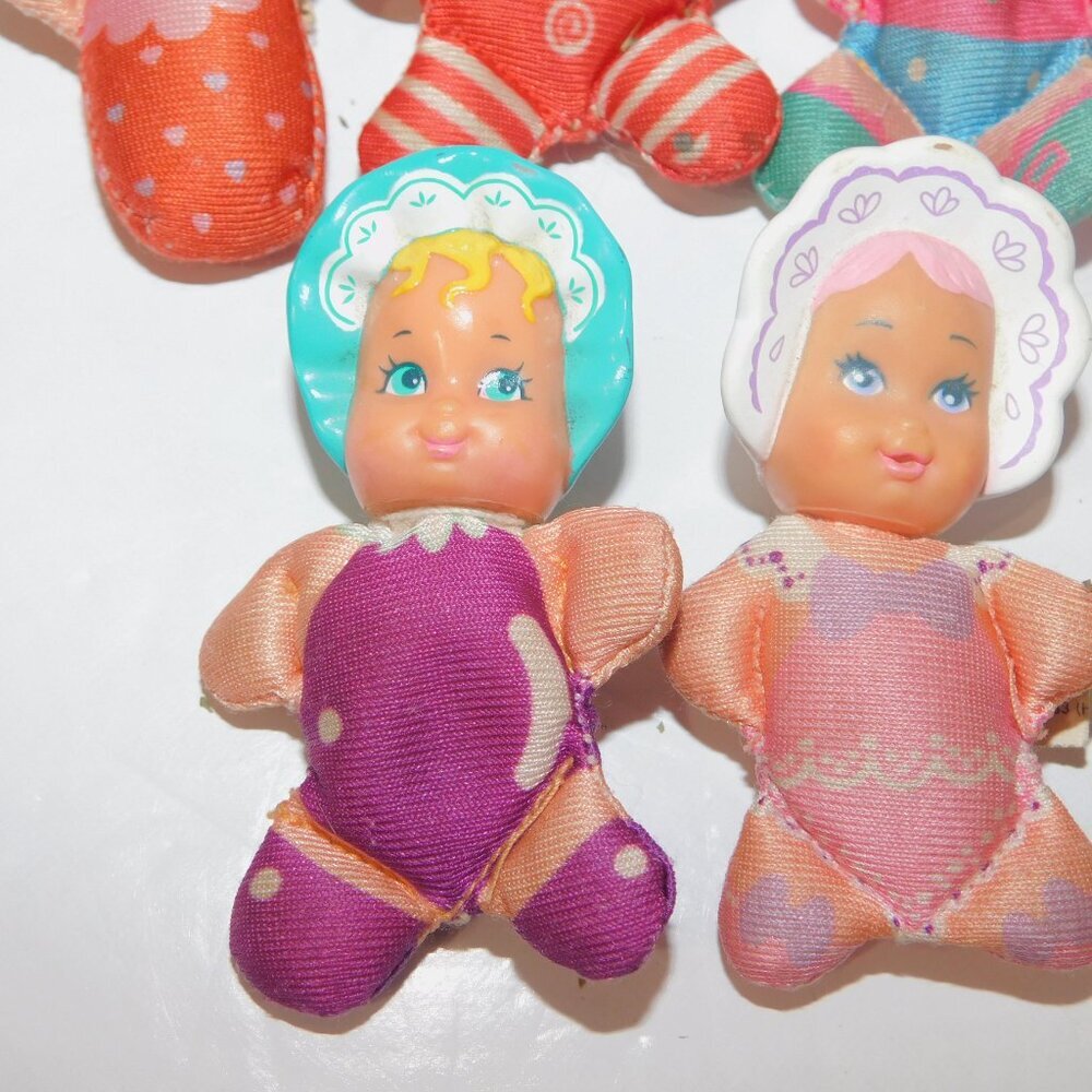 Lot 6 VTG 1989 Galoob So Small Babies 2.5" Mini Beanie Dolls & Merry Go Round - Picture 4 of 7